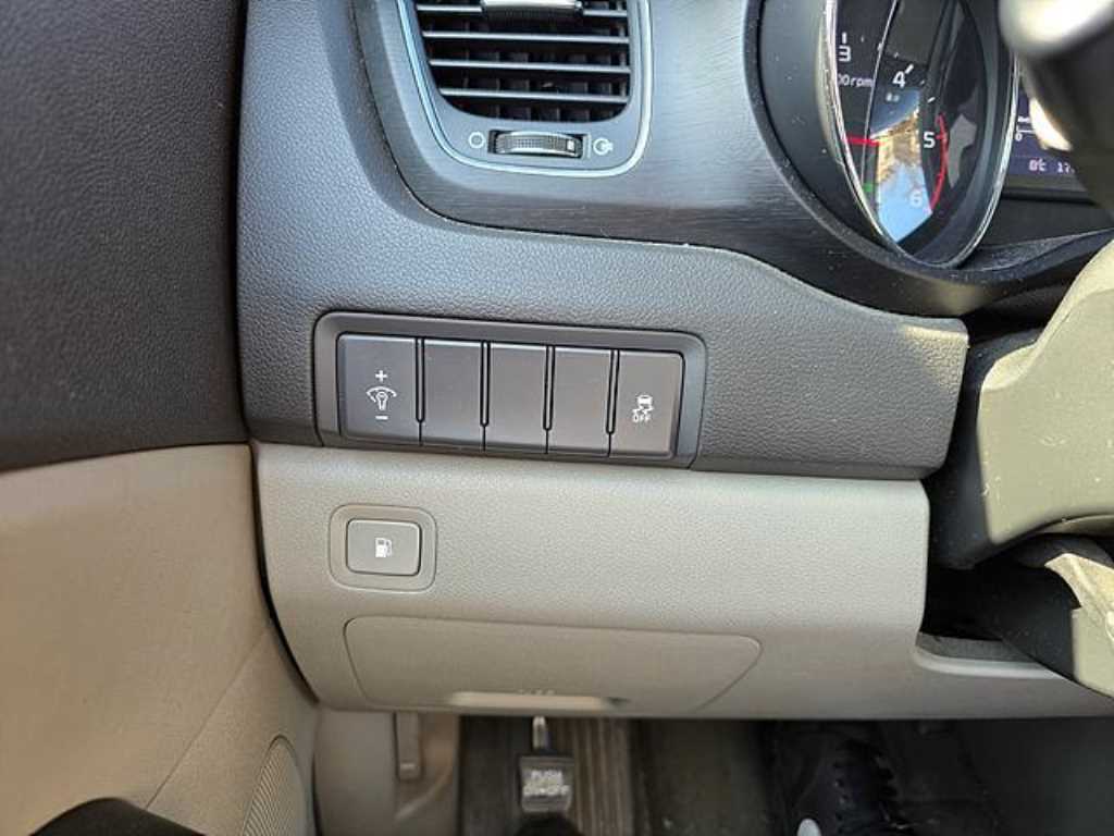 KIA Carnival 2018 Negro - Importación desde Corea - HF Imports Iquique - Foto 16