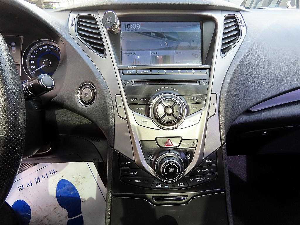 HYUNDAI Grandeur 2014 Blanco - Importación desde Corea - HF Imports Iquique - Foto 13