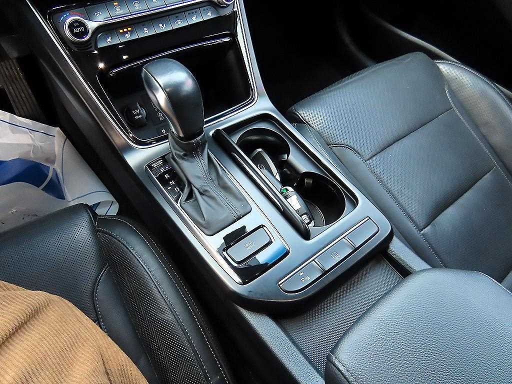 HYUNDAI Grandeur - Vista 10