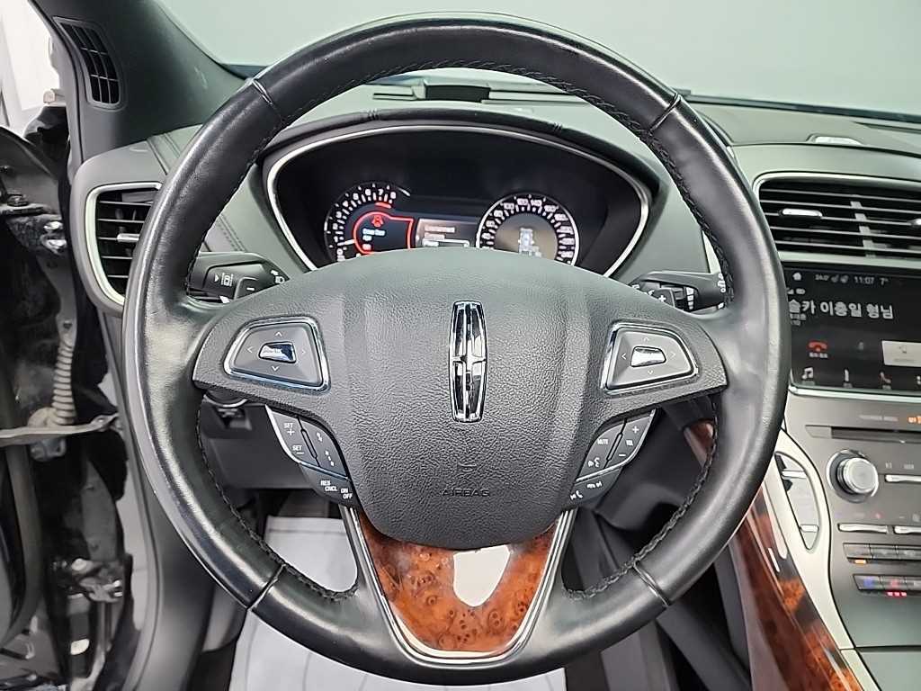 Lincoln MKX - Vista 9