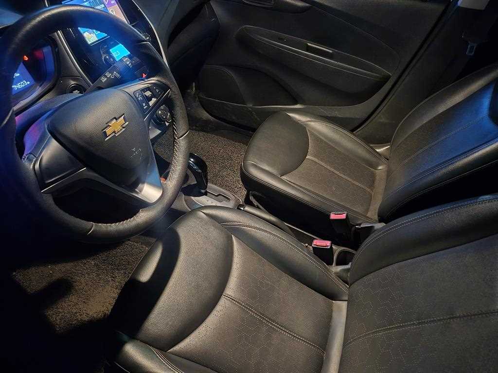 Chevrolet Spark 2018 Blanco - Importación desde Corea - HF Imports Iquique - Foto 13