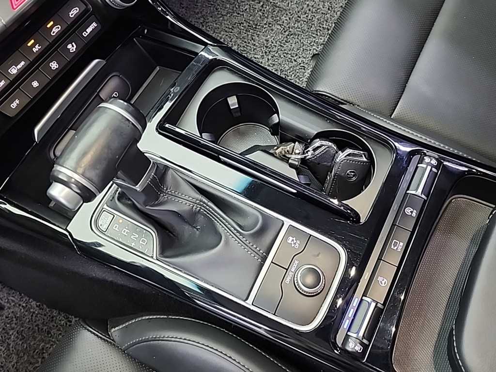 KIA Stinger - Vista 8