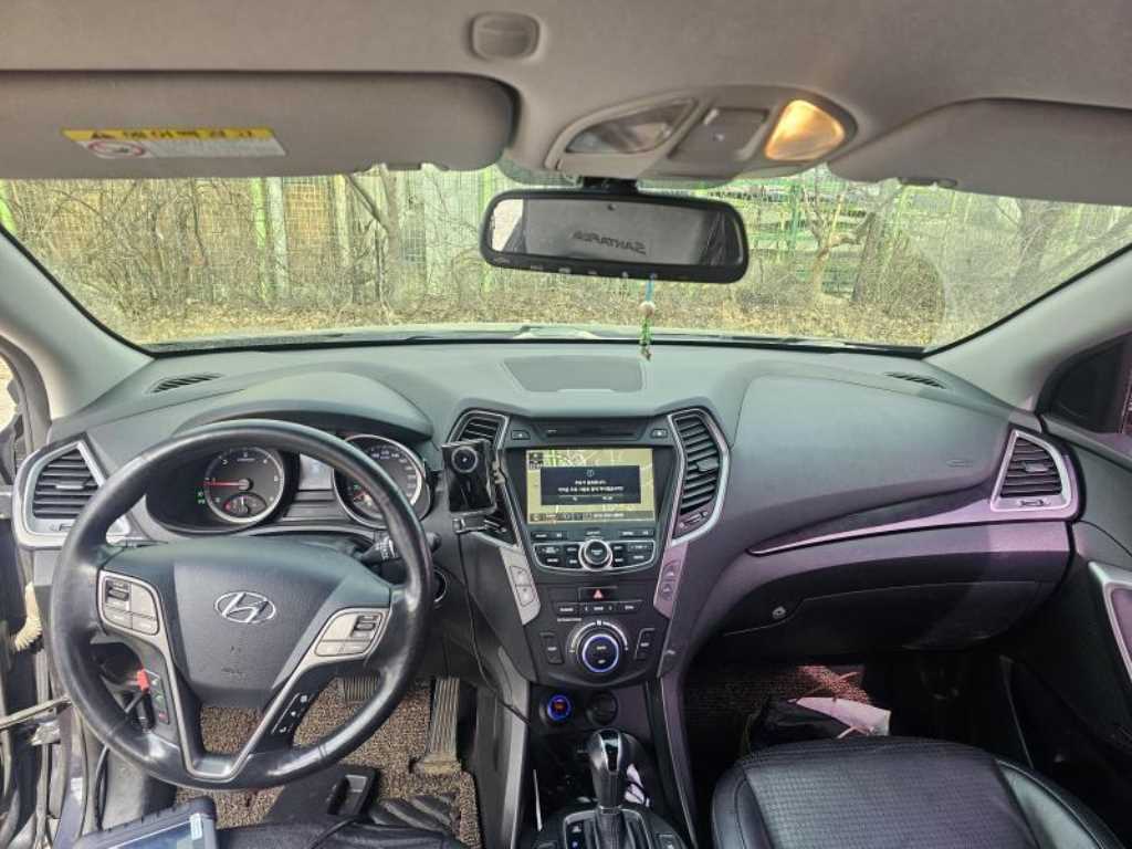 HYUNDAI Santa Fe - Vista 6