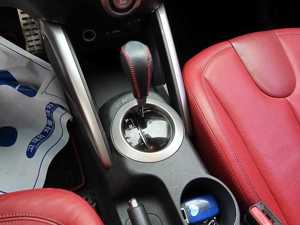 HYUNDAI Veloster - Vista 10