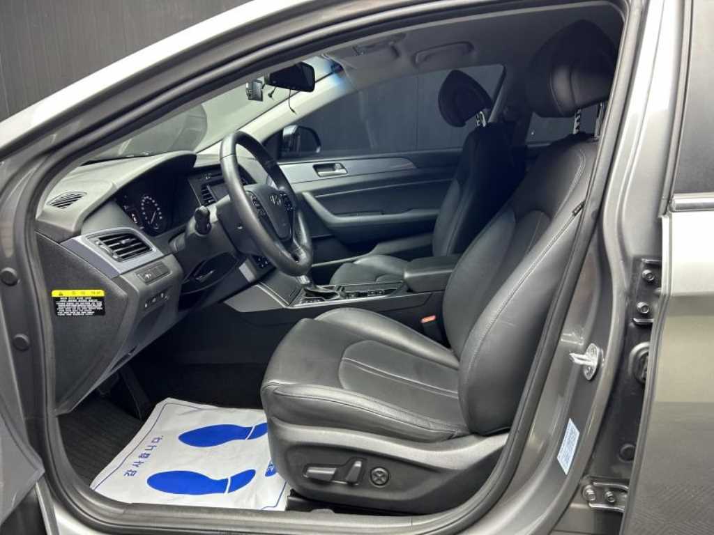 HYUNDAI Sonata - Vista 6