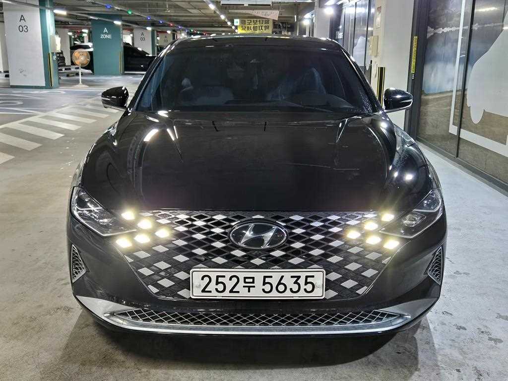 HYUNDAI Grandeur - Vista 3