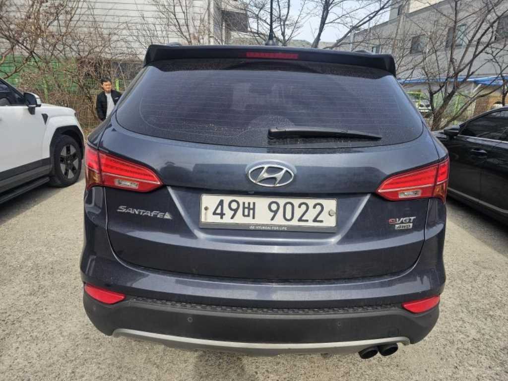 HYUNDAI Santa Fe - Vista 3