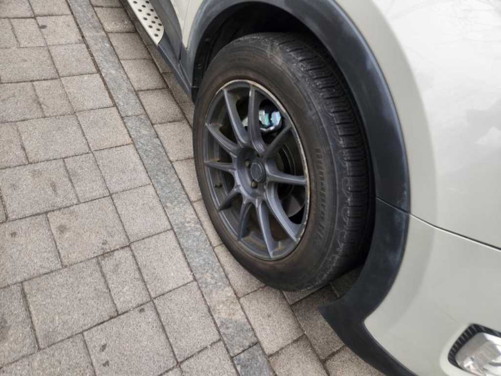 HYUNDAI Maxcruz - Vista 2