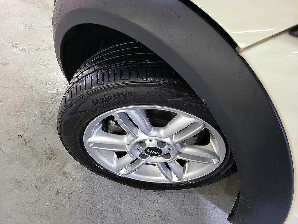 Mini Clubman 2014 the color of pearl - Importación desde Corea - HF Imports Iquique - Foto 20