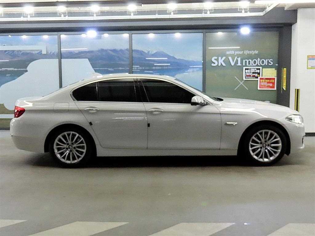 BMW 5 Series - Vista 3