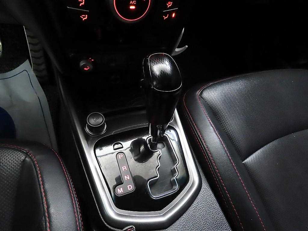 Ssangyong Tivoli - Vista 12