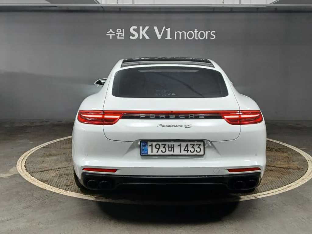 Porsche Panamera - Vista 5