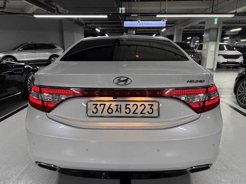 HYUNDAI Grandeur - Vista 6