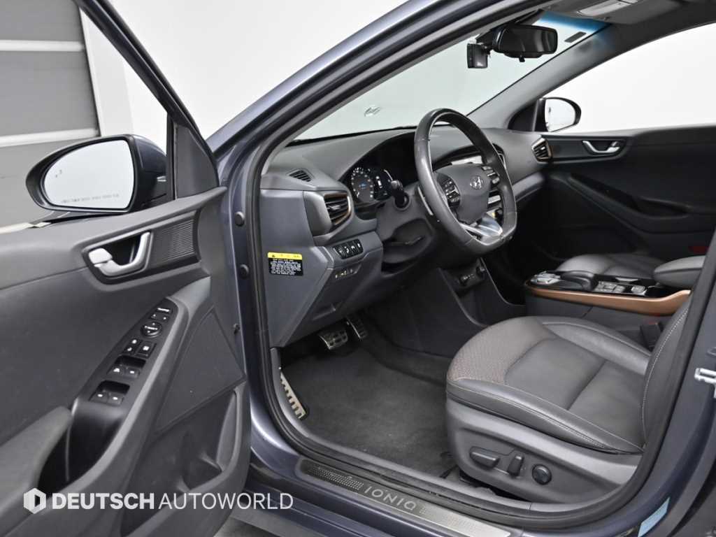 HYUNDAI Ioniq - Vista 11