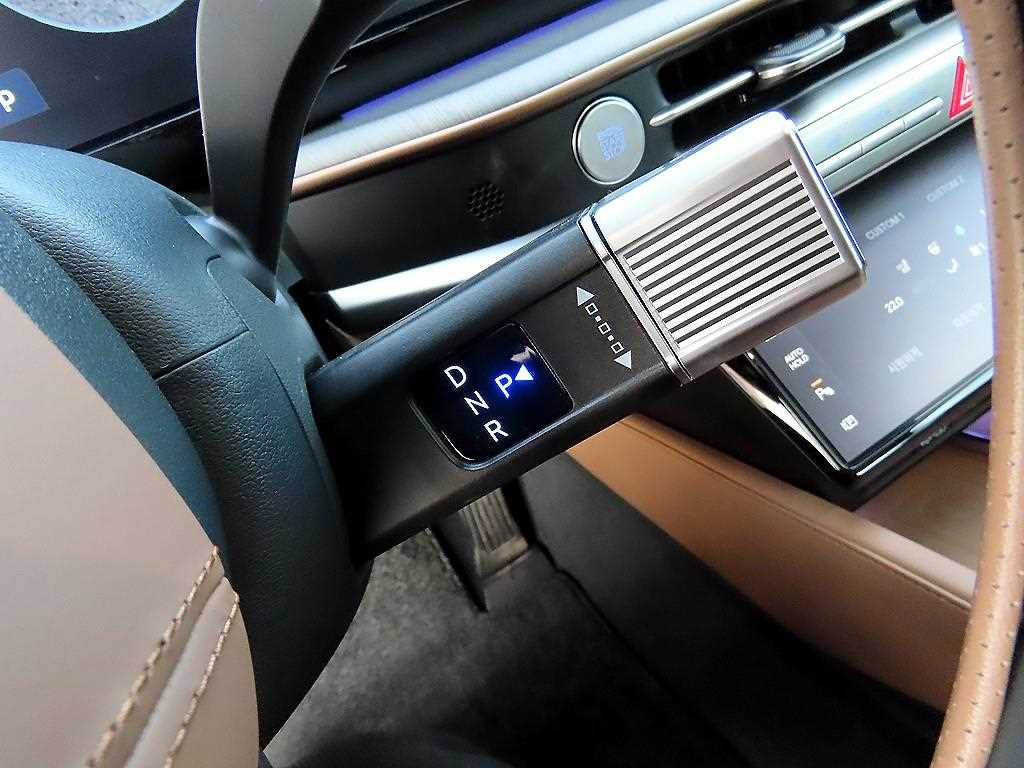 HYUNDAI Grandeur - Vista 11