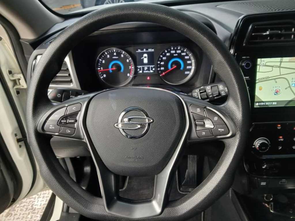 Ssangyong Tivoli - Vista 8