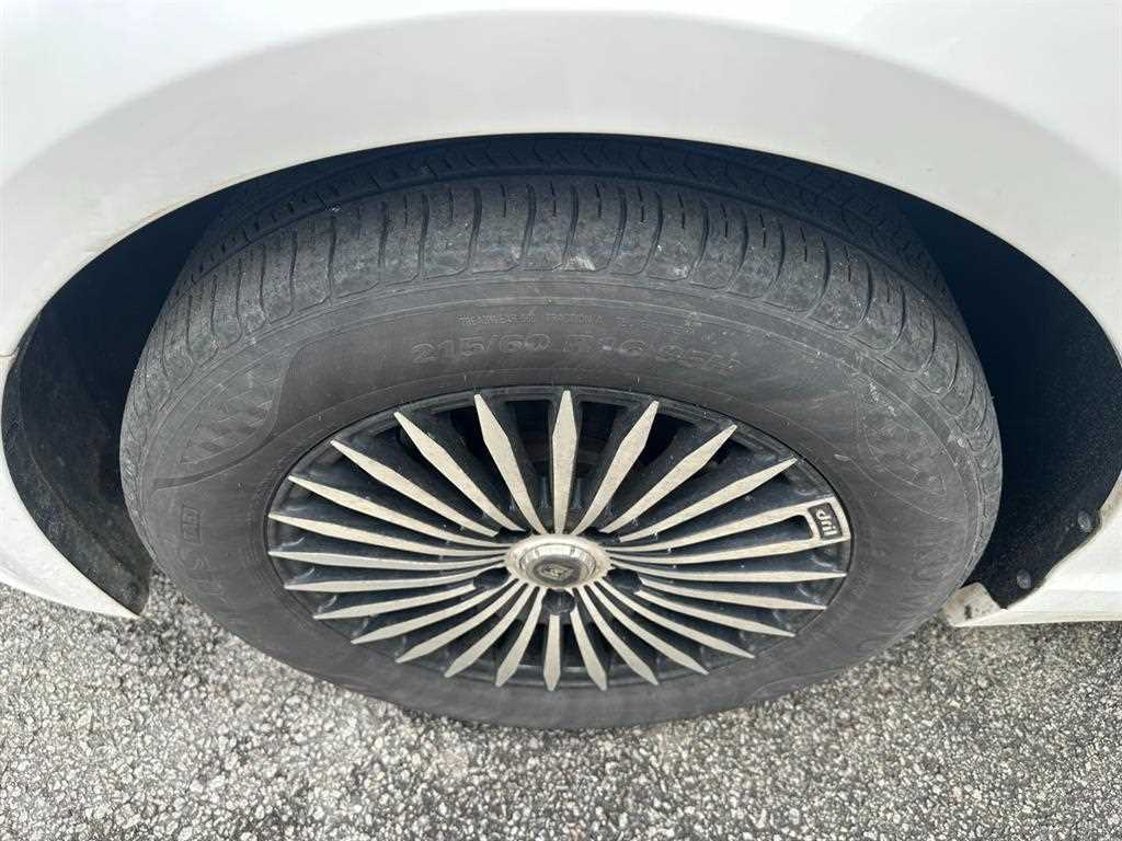 HYUNDAI Sonata - Vista 5