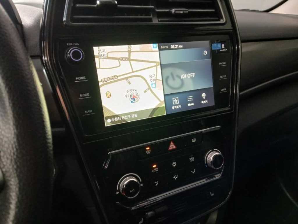 Ssangyong Tivoli - Vista 12