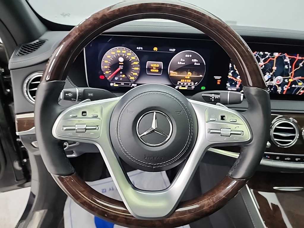 Mercedes Benz S Class - Vista 9