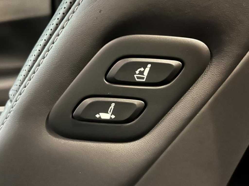 Genesis GV80 2025 Gris - Importación desde Corea - HF Imports Iquique - Foto 13