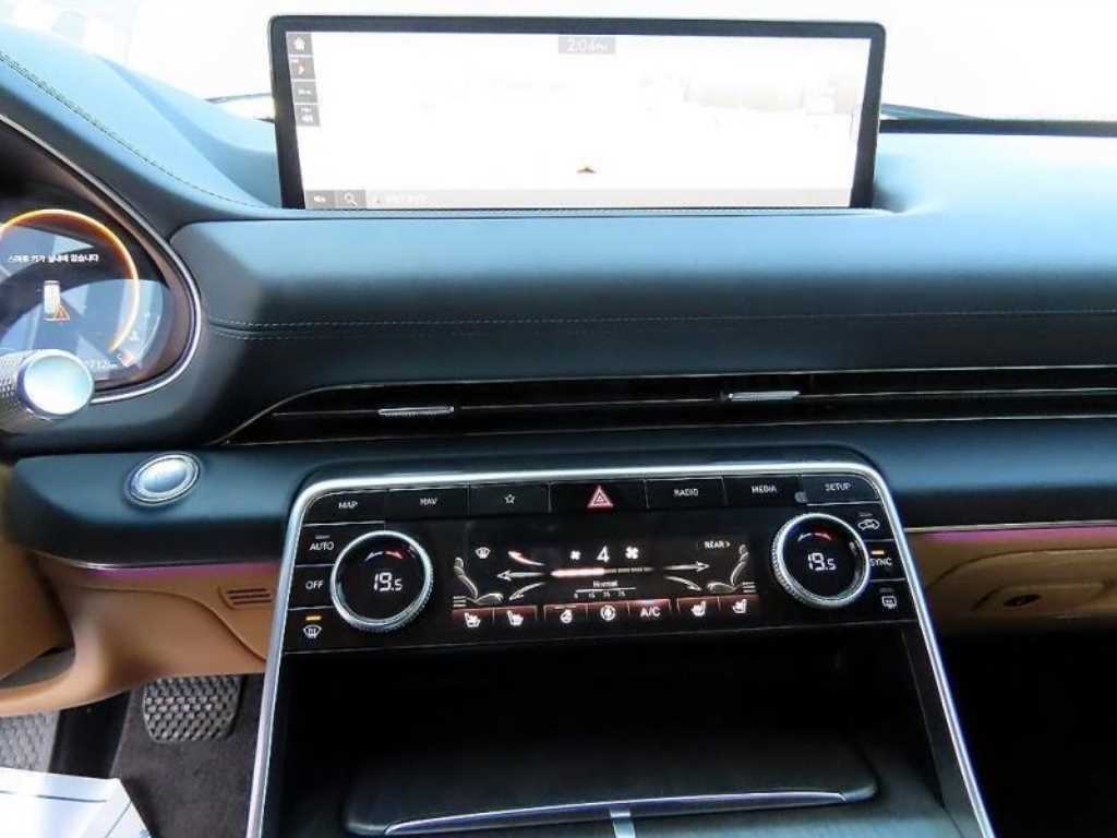 Genesis GV80 - Vista 11