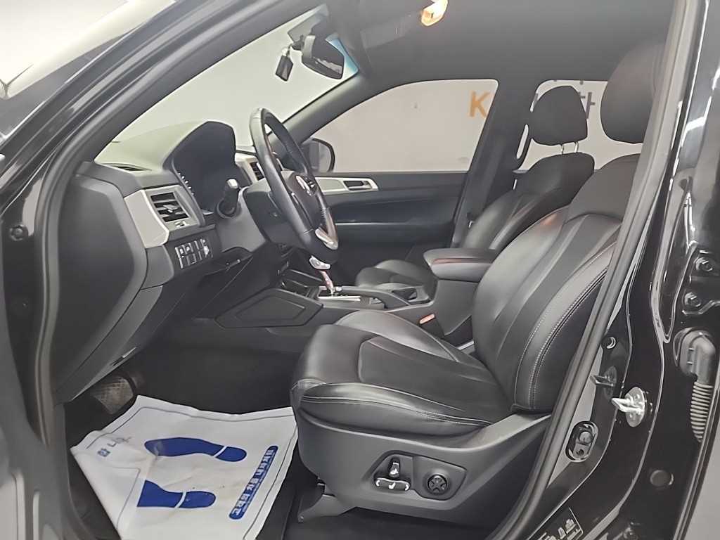 Ssangyong Rexton - Vista 11