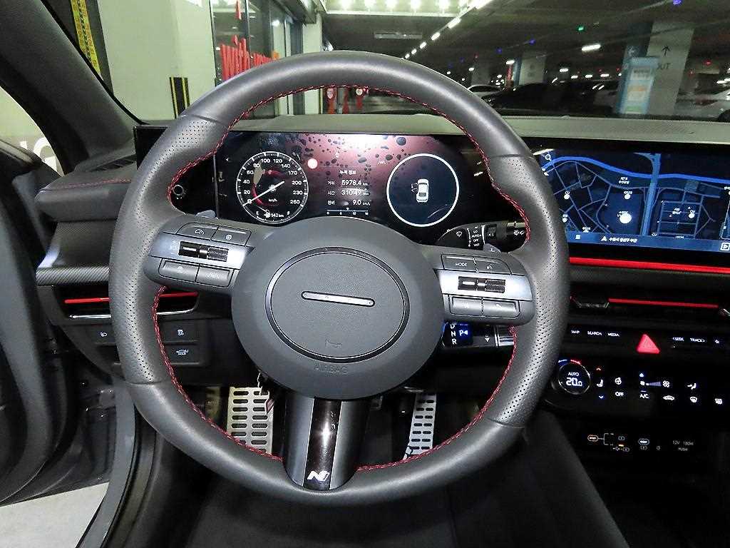 HYUNDAI Sonata - Vista 8