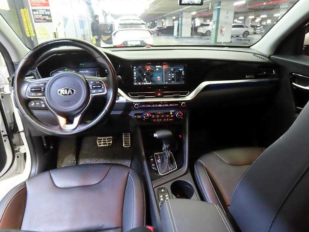 KIA Niro - Vista 10
