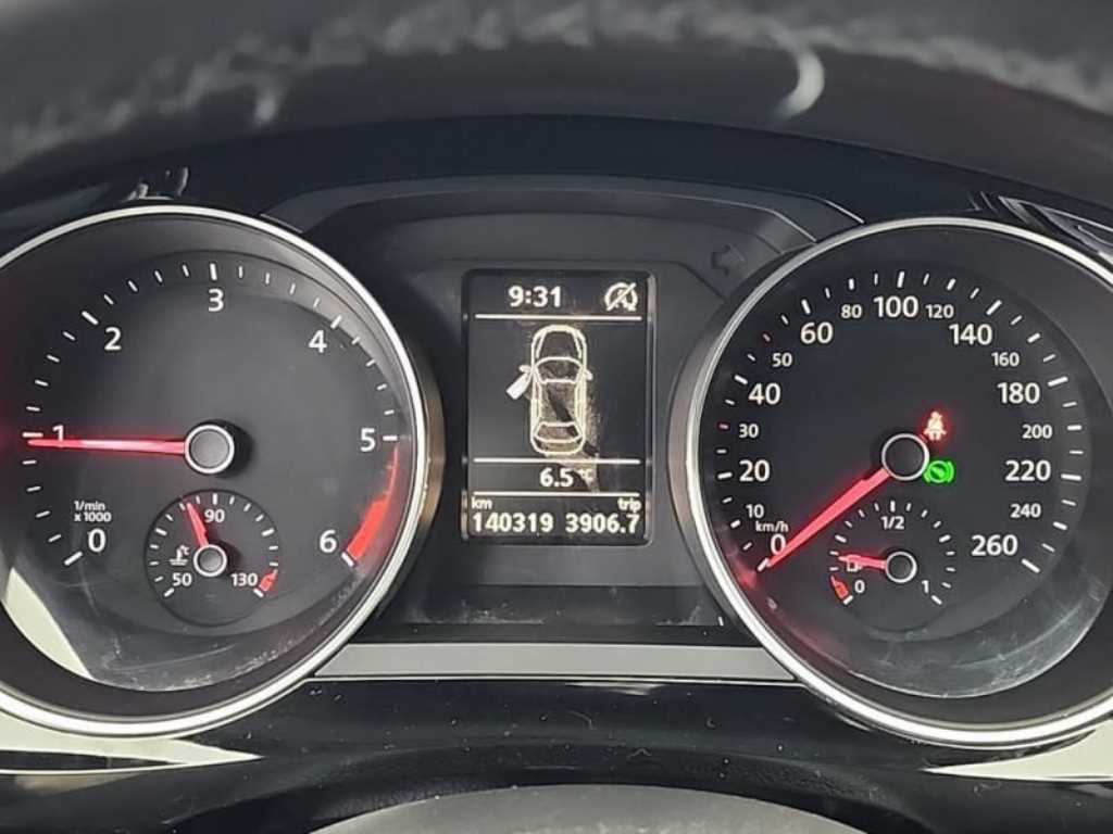 Volkswagen Jetta - Vista 6