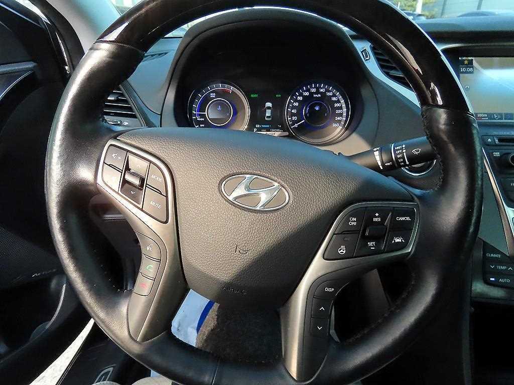 HYUNDAI Grandeur - Vista 8