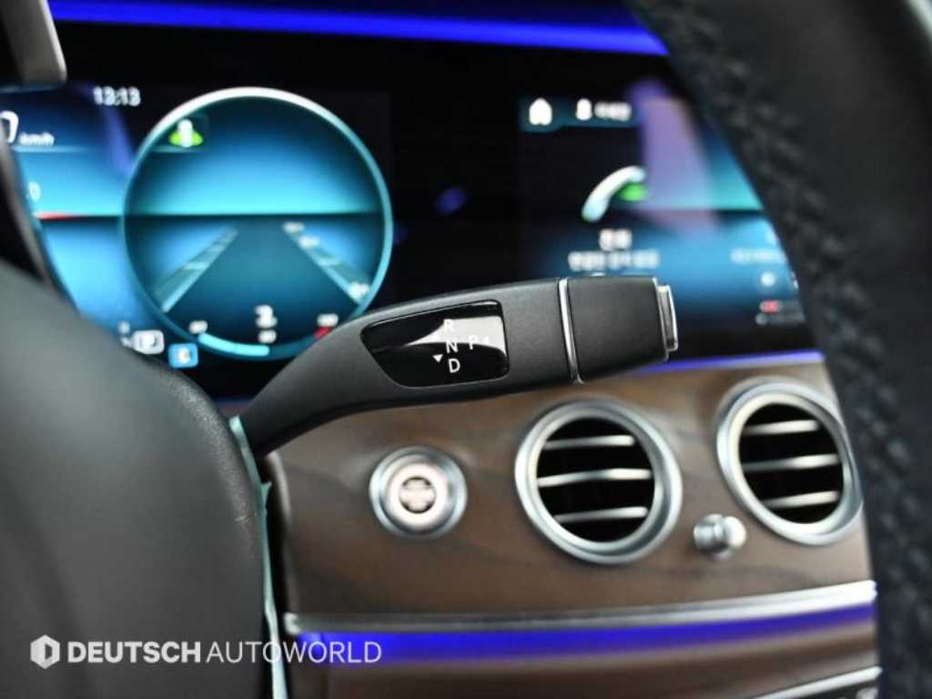 Mercedes Benz E class - Vista 9