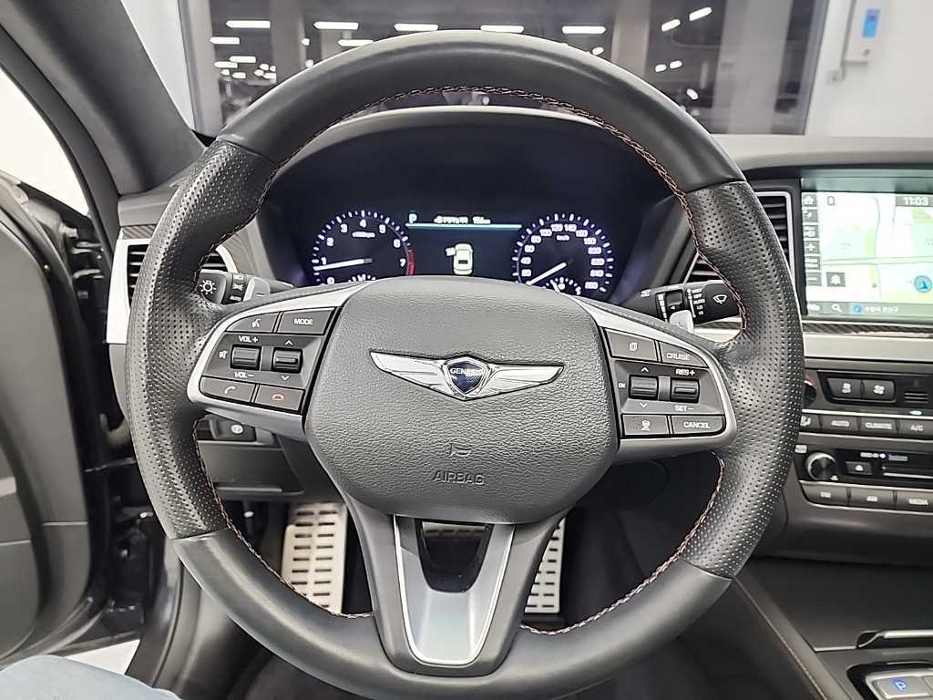 Genesis G80 - Vista 9
