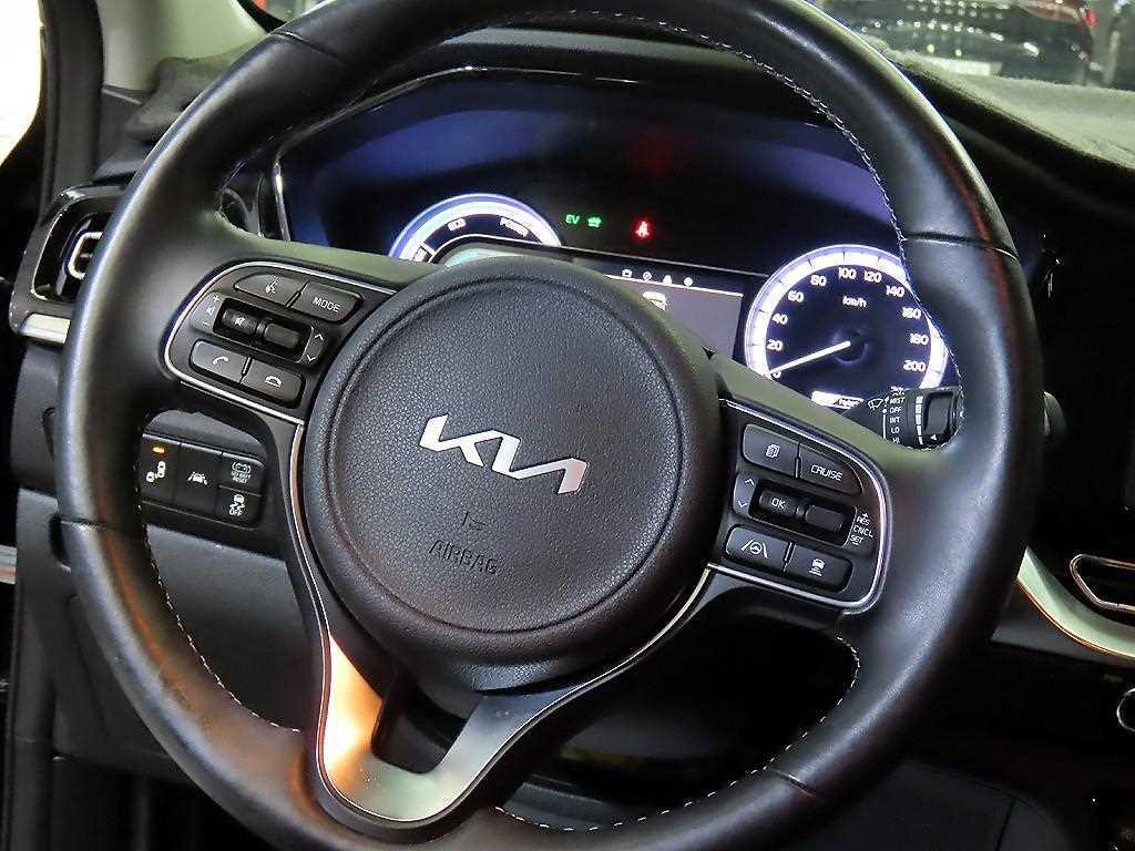 KIA Niro - Vista 8