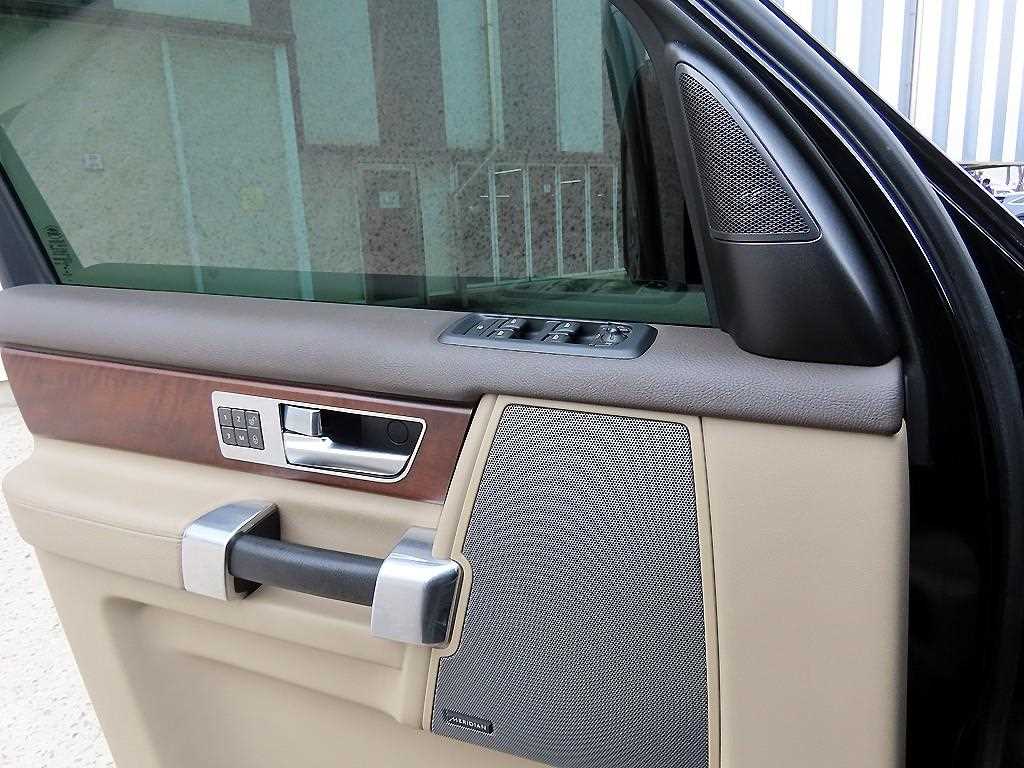 Land Rover Discovery - Vista 11