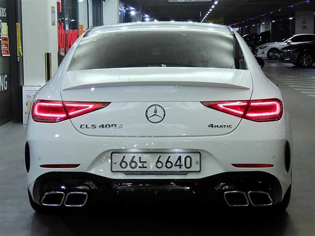 Mercedes Benz CLS Class - Vista 5