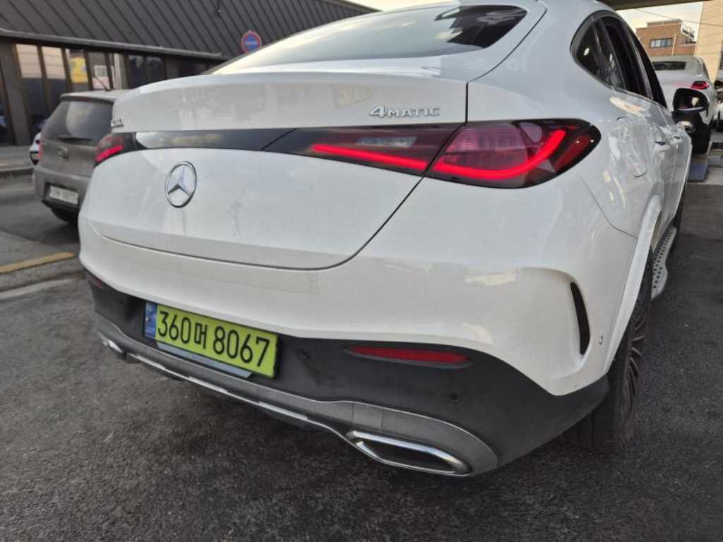 Mercedes Benz GLC Class - Vista 4