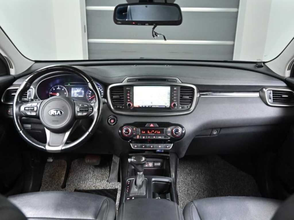 KIA Sorento - Vista 7