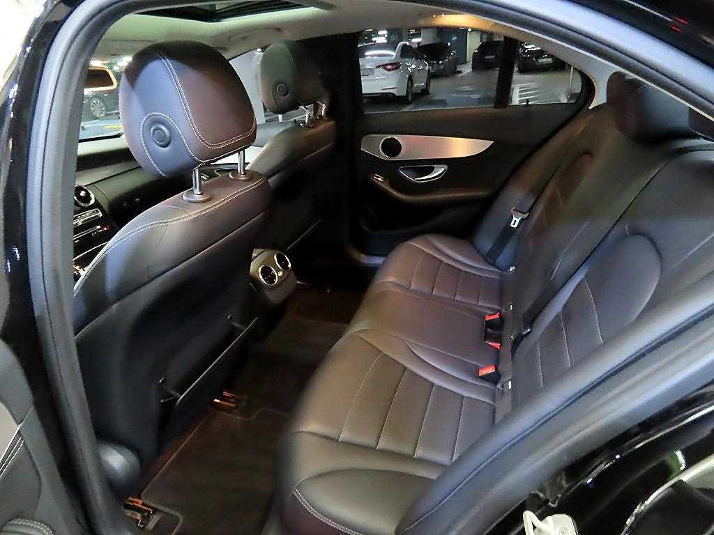 Mercedes Benz C Class - Vista 7