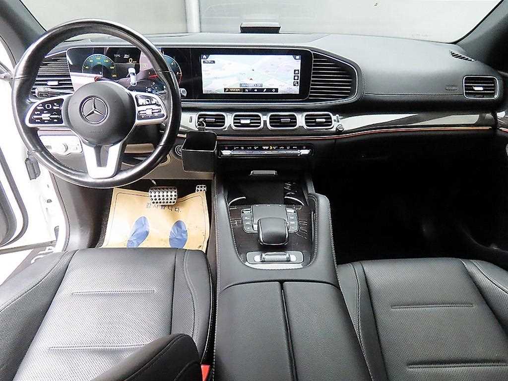 Mercedes Benz GLE Class - Vista 7