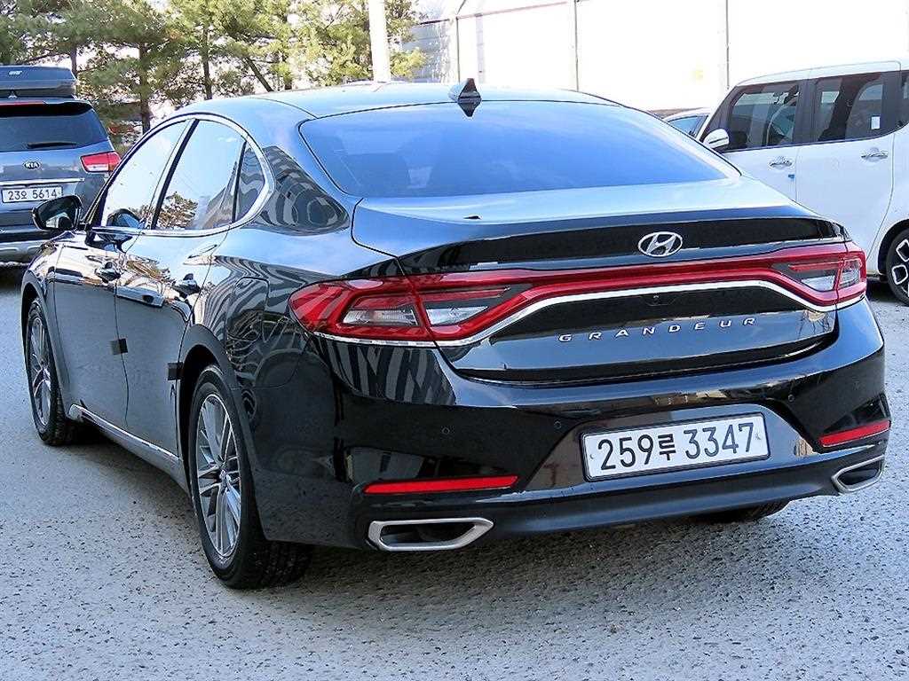 HYUNDAI Grandeur - Vista 3