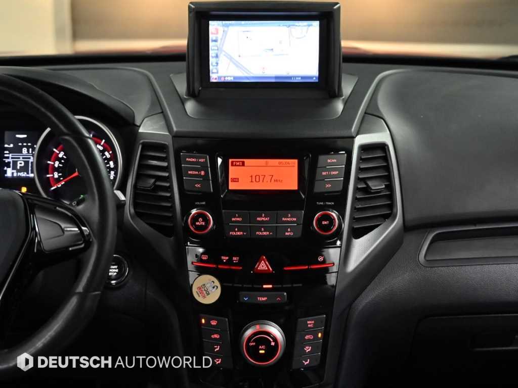 Ssangyong Tivoli 2017 Rojo - Importación desde Corea - HF Imports Iquique - Foto 14