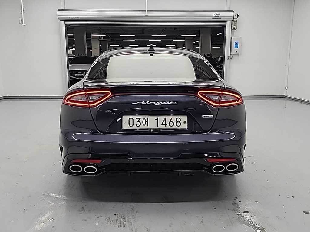 KIA Stinger - Vista 3