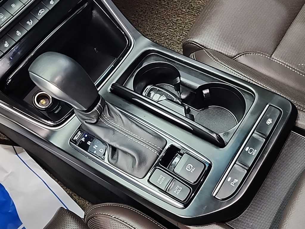 HYUNDAI Grandeur - Vista 8