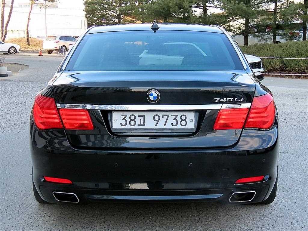 BMW 7 Series - Vista 4