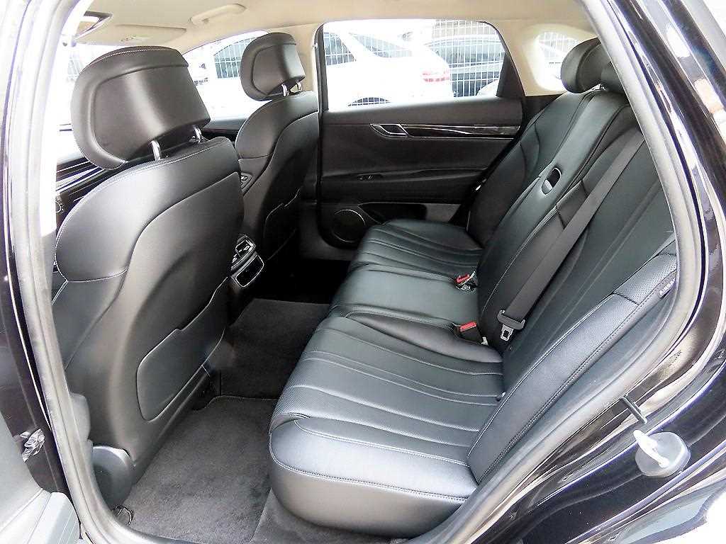 Genesis G80 - Vista 6