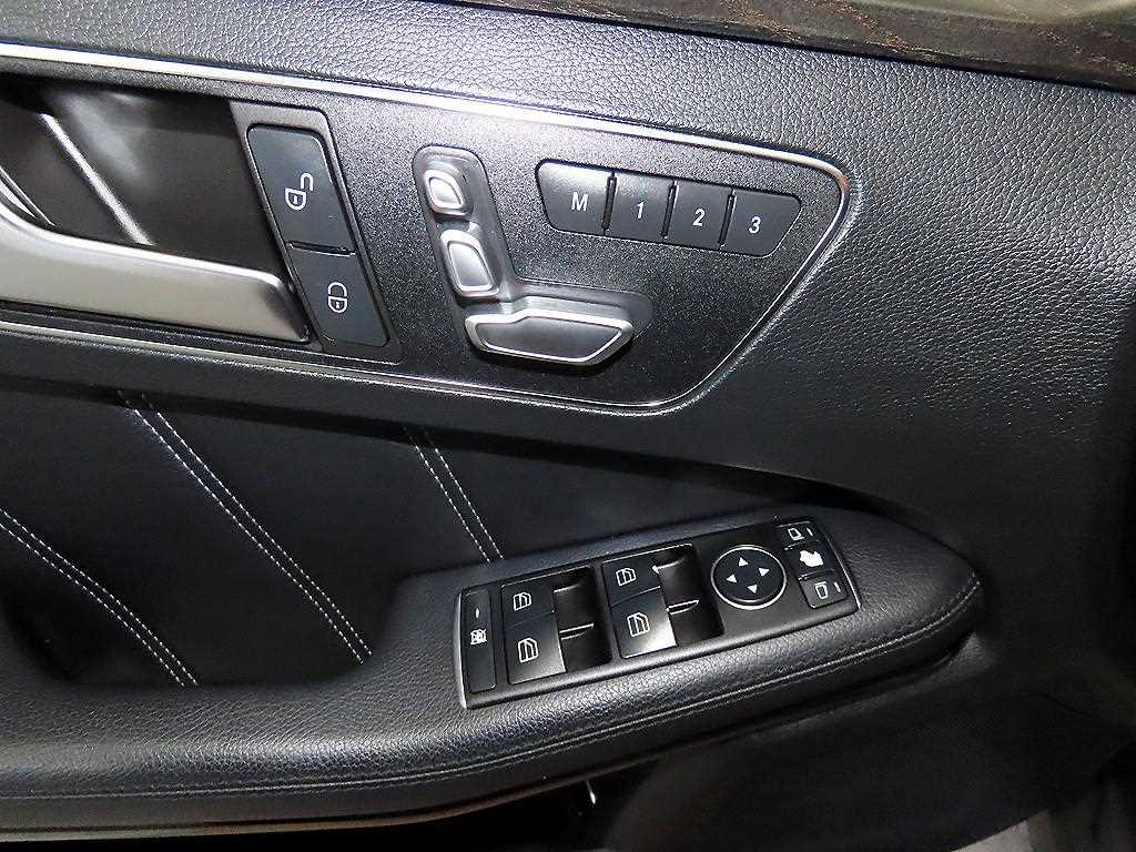 Mercedes Benz E class 2015 Gris - Importación desde Corea - HF Imports Iquique - Foto 15