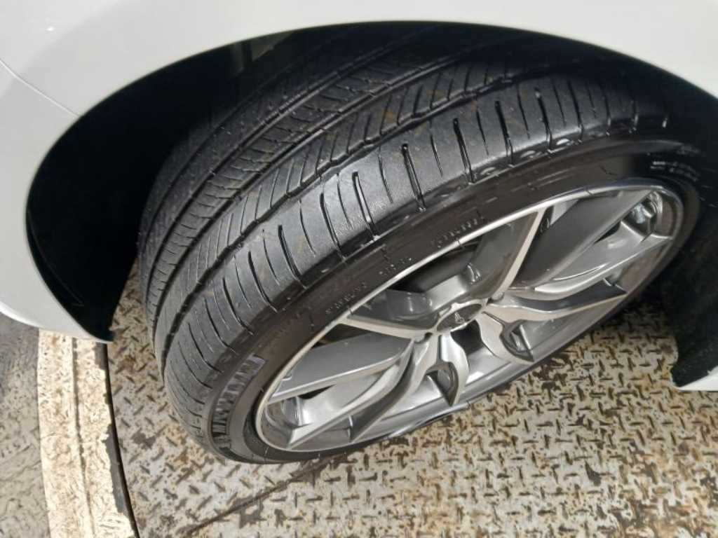 Genesis G70 2025 Blanco - Importación desde Corea - HF Imports Iquique - Foto 20