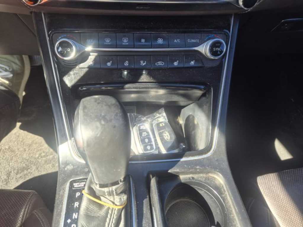 HYUNDAI Grandeur - Vista 7