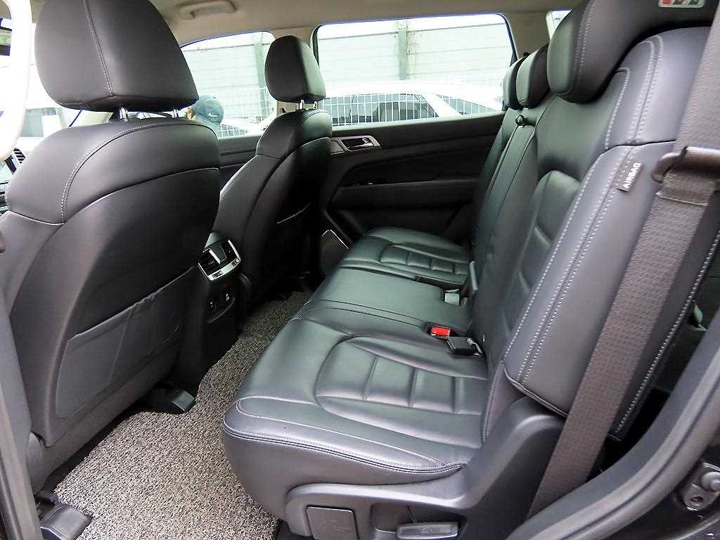 Ssangyong Rexton - Vista 6