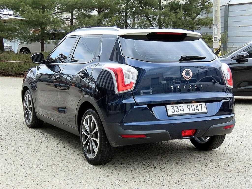 Ssangyong Tivoli - Vista 3